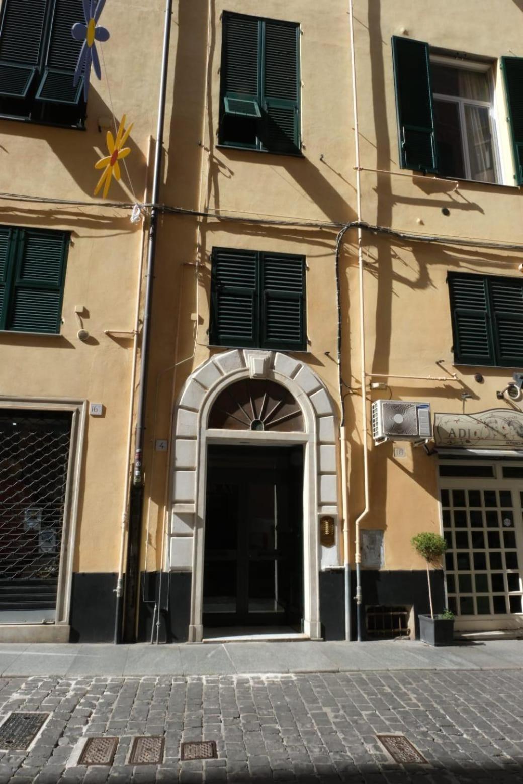 Nel Cuore Di Genova - Siti Unesco-La Meridiana House Luaran gambar