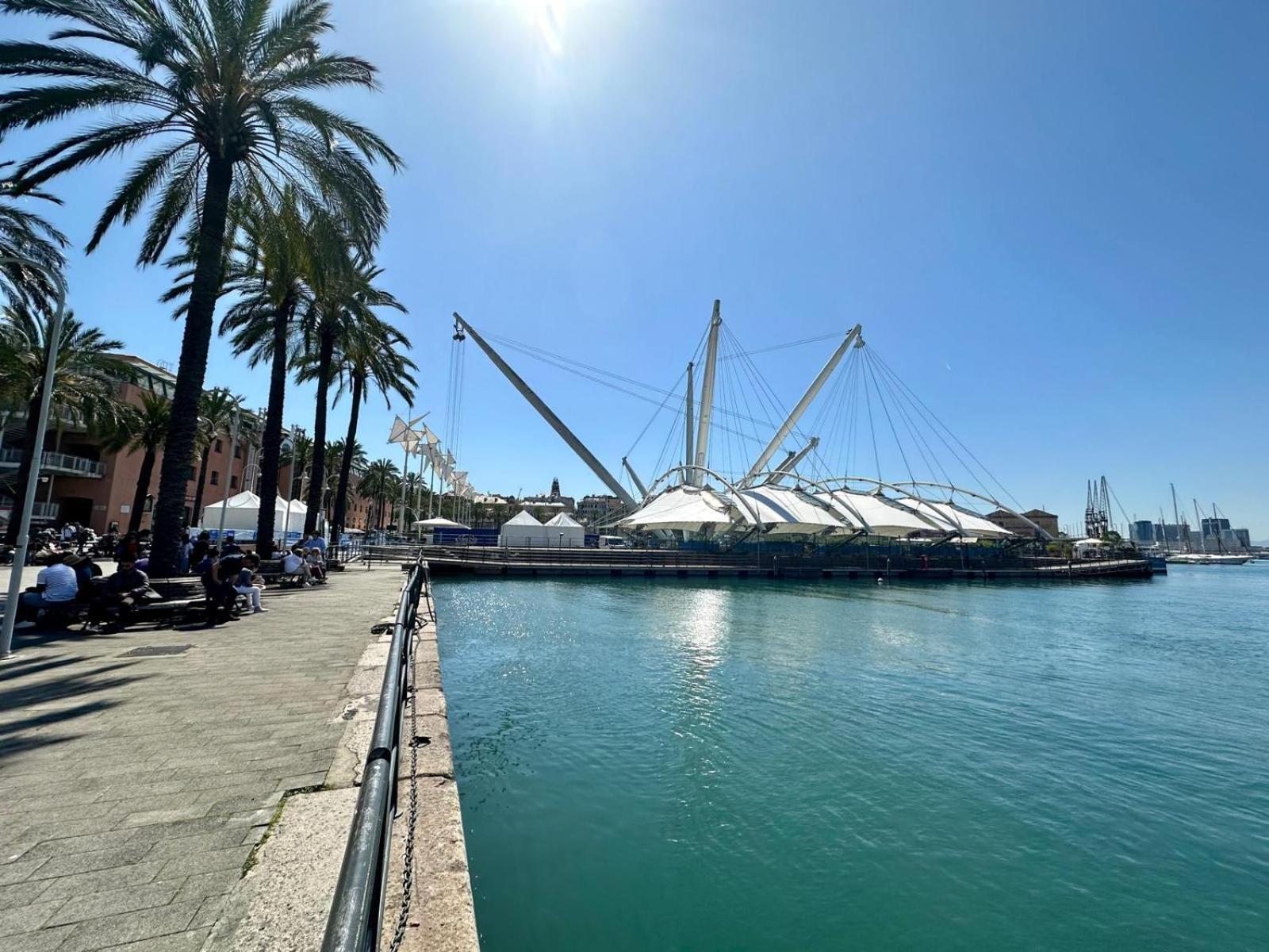 Nel Cuore Di Genova - Siti Unesco-La Meridiana House Luaran gambar